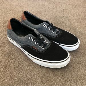 Vans Canvas Authentic Sneaker